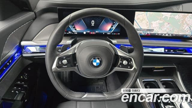 BMW 7 Series 2024 — ფოტო 12/20
