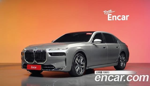 BMW 7 Series 2024 — ფოტო 1/20