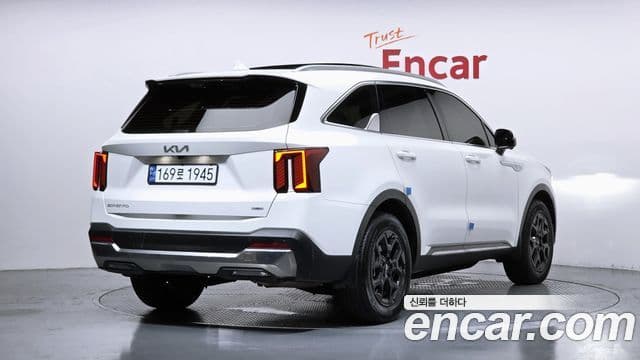 Kia Sorento 2024 — ფოტო 2/20