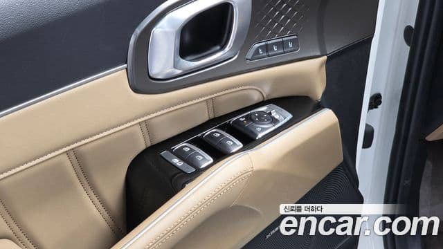 Kia Sorento 2024 — ფოტო 16/20