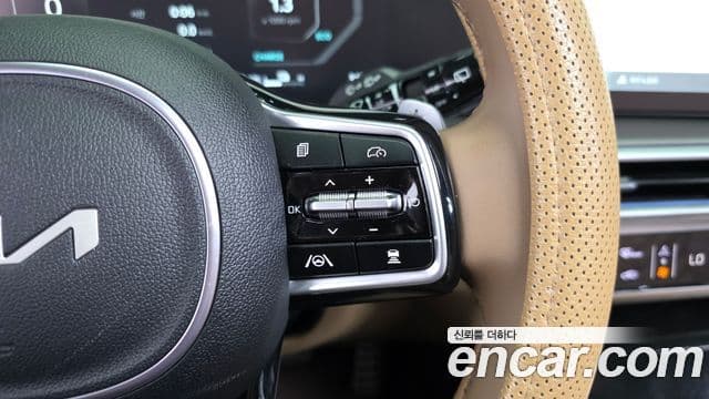 Kia Sorento 2024 — ფოტო 18/20
