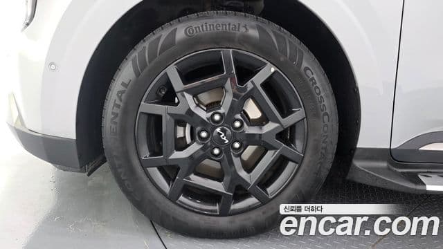 Kia Carnival 2025 — фото 5 из 20