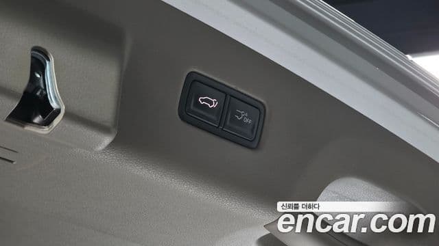 Kia Carnival 2025 — фото 20 из 20