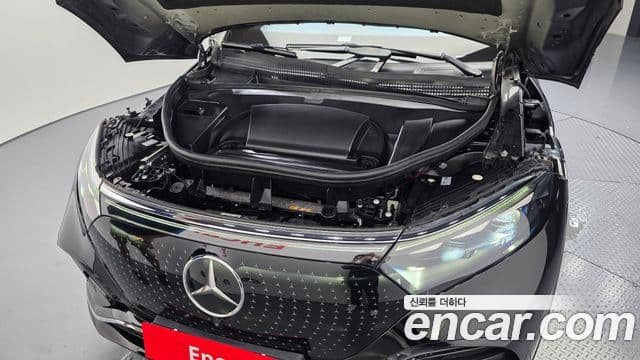 Mercedes-Benz EQS SUV 2023 — ფოტო 10/20