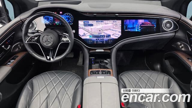 Mercedes-Benz EQS SUV 2023 — ფოტო 11/20