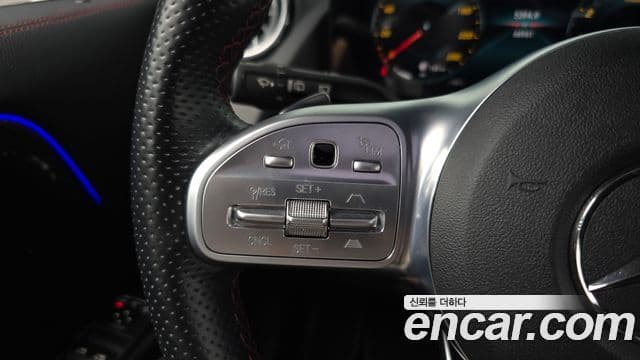 Mercedes-Benz GLA-Class 2020 — ფოტო 16/20