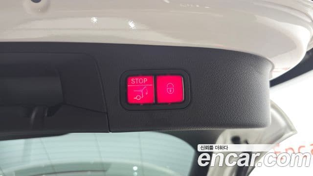 Mercedes-Benz GLA-Class 2020 — ფოტო 17/20