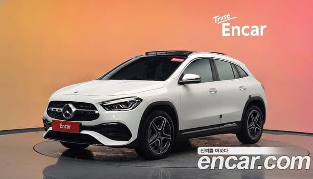 Mercedes-Benz GLA-Class 2020 — ფოტო 1/20