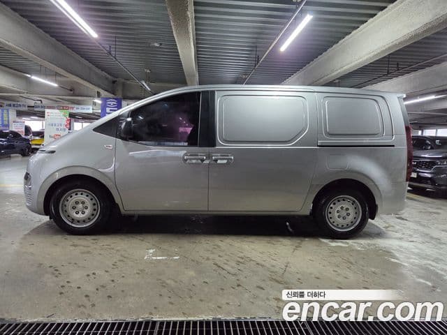 Hyundai Staria 2021 — Şəkil 20/20