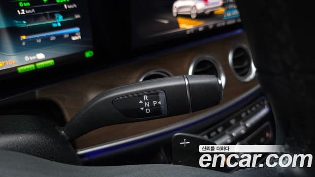 Mercedes-Benz E-Class 2020 — Şəkil 9/20