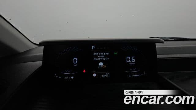 Hyundai Staria 2021 — Фото 8/20