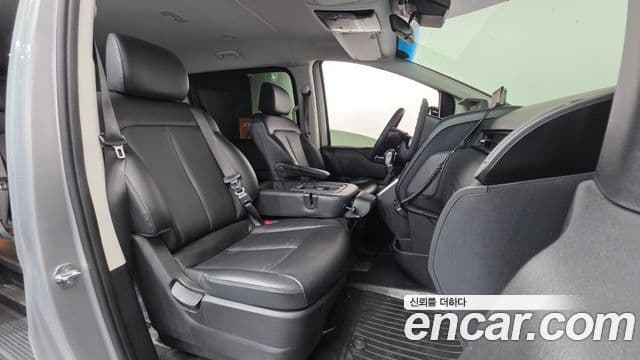Hyundai Staria 2021 — Фото 10/20