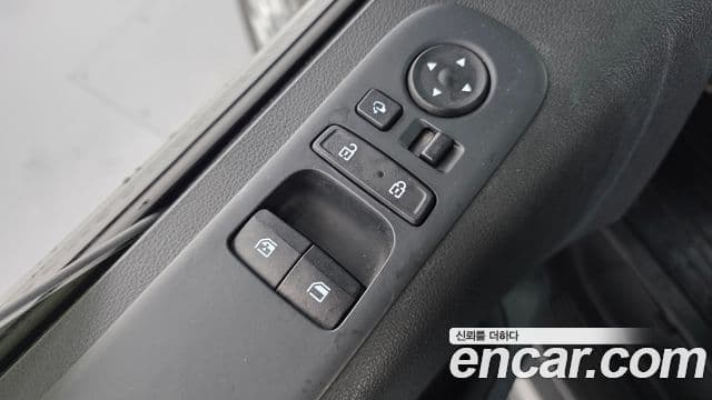 Hyundai Staria 2021 — Фото 12/20