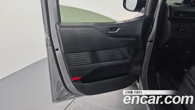 Hyundai Staria 2021 — Şəkil 31/32