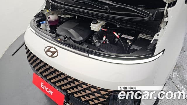 Hyundai Staria 2024 — фото 6 из 20