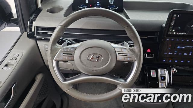 Hyundai Staria 2024 — ფოტო 14/20