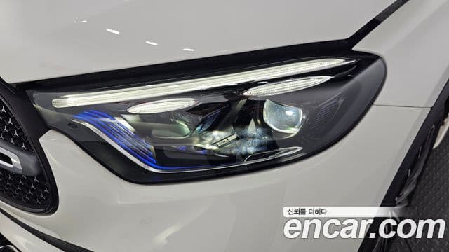Mercedes-Benz GLC-Class 2024 — Şəkil 18/33