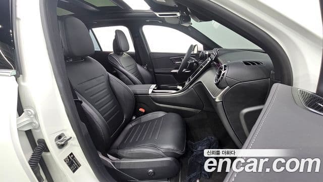 Mercedes-Benz GLC-Class 2024 — Şəkil 8/33