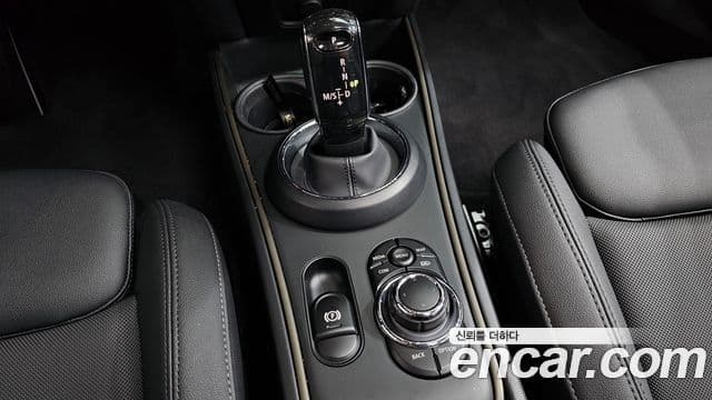Mini Cooper Countryman 2023 — ფოტო 9/20