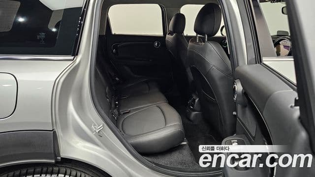 Mini Cooper Countryman 2023 — ფოტო 11/20
