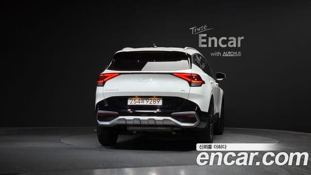 Kia Sportage 2023 — Фото 4/20