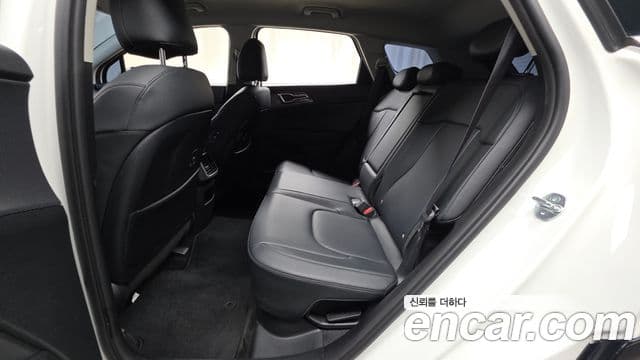 Kia Sportage 2023 — Фото 12/20