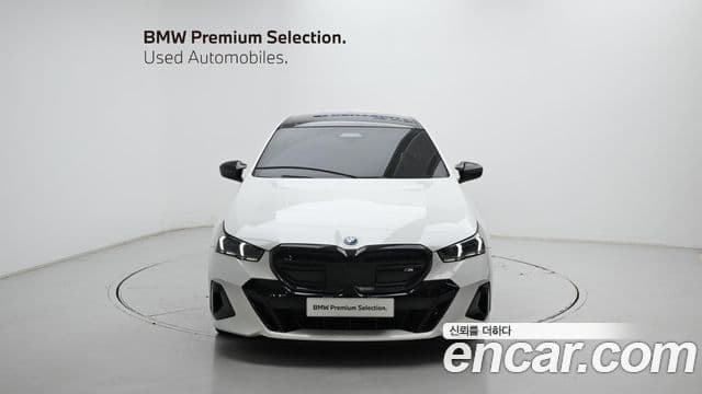 BMW i5 2023 — Photo 18/20