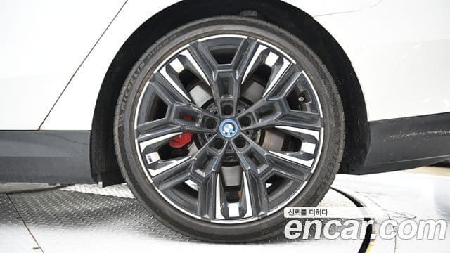 BMW i5 2023 — Photo 15/20