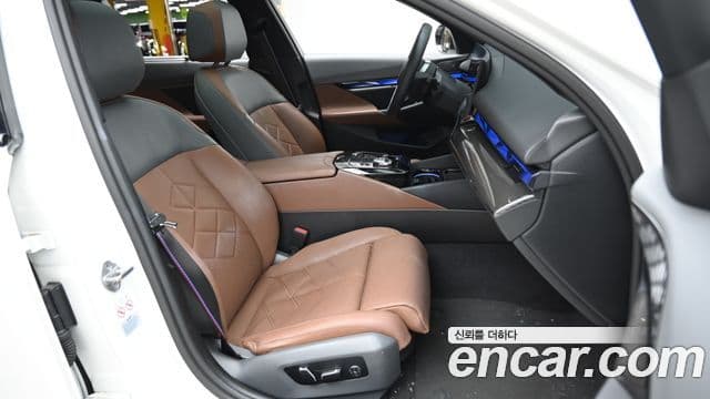 BMW i5 2023 — Photo 17/20