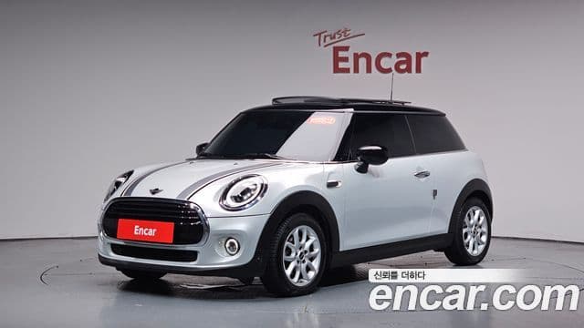 Mini Cooper 2020 — ფოტო 11/20