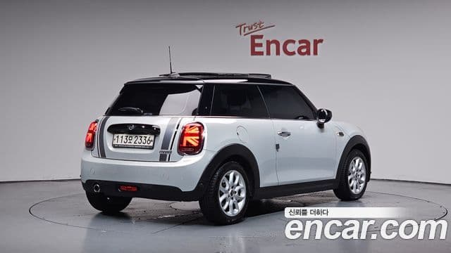 Mini Cooper 2020 — ფოტო 2/20