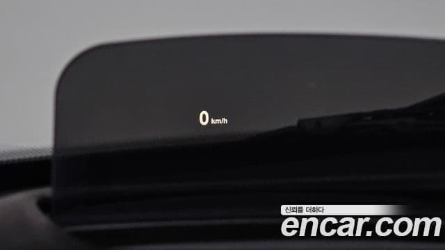 Mini Cooper 2020 — ფოტო 19/20
