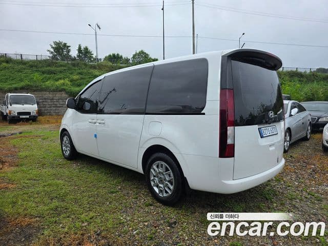 Hyundai Staria, 2025