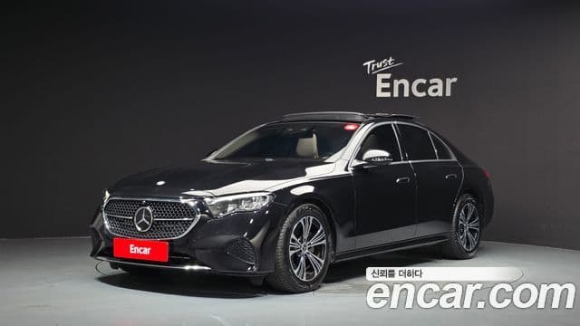 Mercedes-Benz E-Class 2025 — ფოტო 1/20