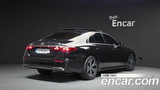 Mercedes-Benz E-Class 2025 — ფოტო 2/20