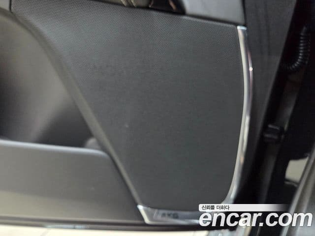 Cadillac Escalade 2025 — Photo 17/20
