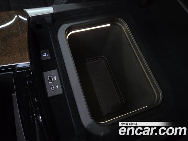Cadillac Escalade 2025 — ფოტო 12/20