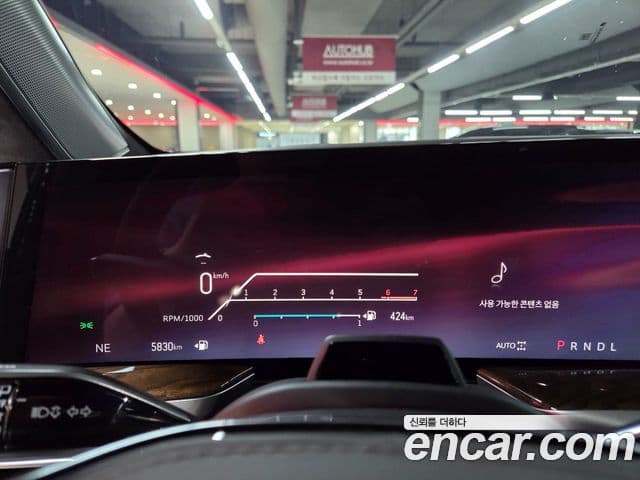 Cadillac Escalade 2025 — Photo 16/20