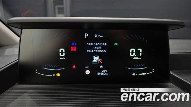 Hyundai Staria 2022 — Фото 8/20