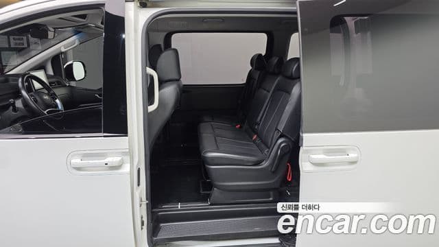 Hyundai Staria 2022 — Фото 11/20