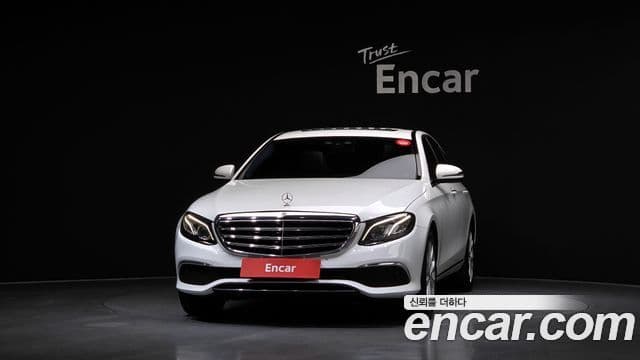 Mercedes-Benz E-Class 2019 — ფოტო 3/20