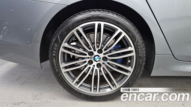 BMW 5 Series 2018 — Şəkil 5/20