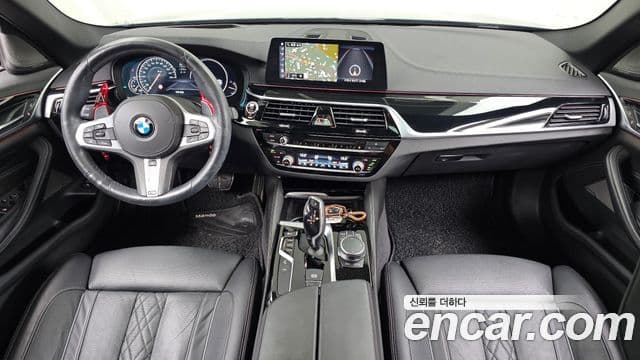 BMW 5 Series 2018 — Şəkil 7/20