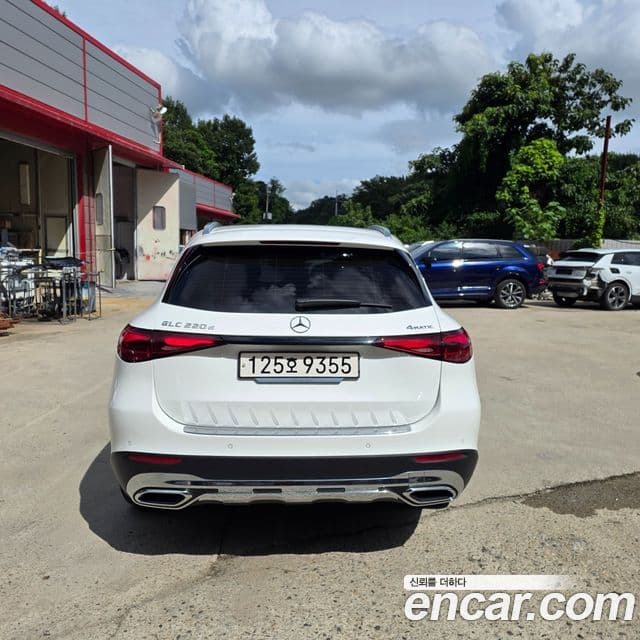 Mercedes-Benz GLC-Class 2024 — Şəkil 4/20