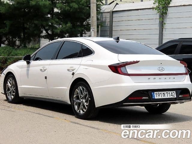 Hyundai Sonata 2022 — Фото 2/20