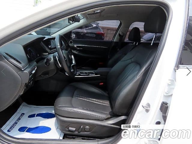 Hyundai Sonata 2022 — Фото 4/20