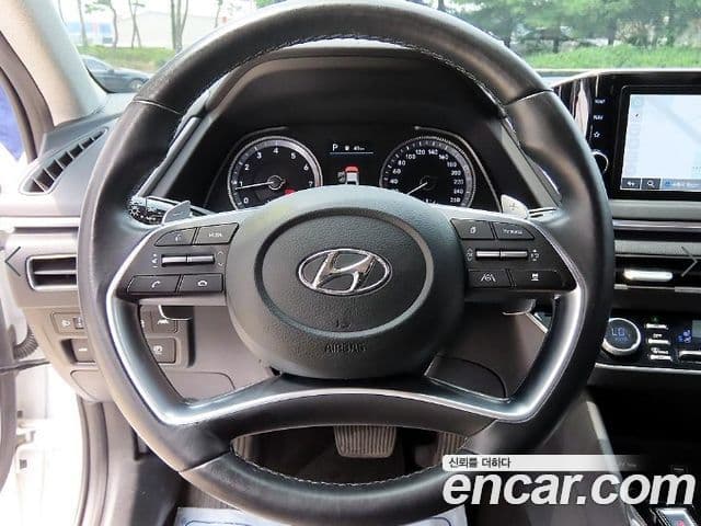 Hyundai Sonata 2022 — Фото 7/20