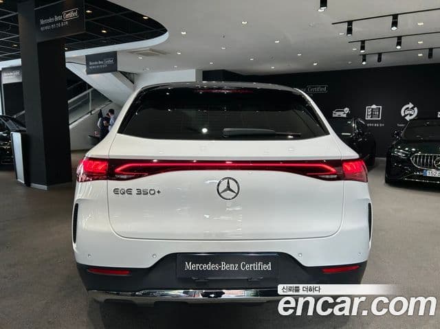 Mercedes-Benz EQE SUV 2026 — Photo 4/17