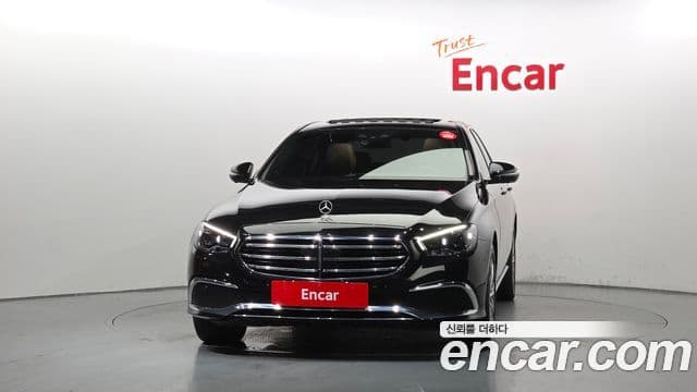 Mercedes-Benz E-Class 2023 — ფოტო 3/20