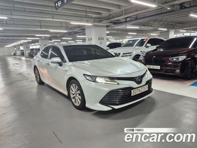 Toyota Camry 2019 — Şəkil 7/16